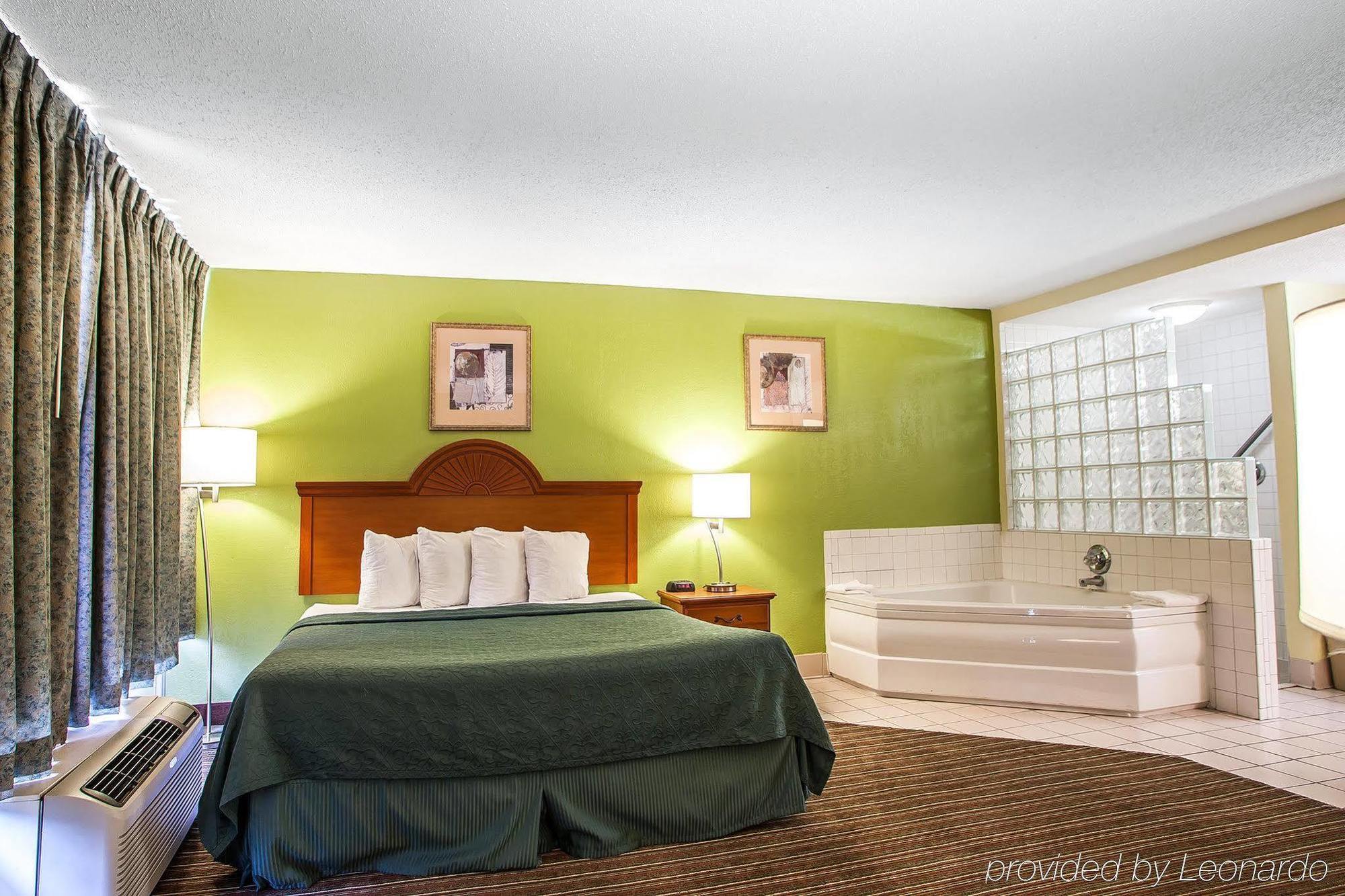 Quality Inn Franklin Bagian luar foto