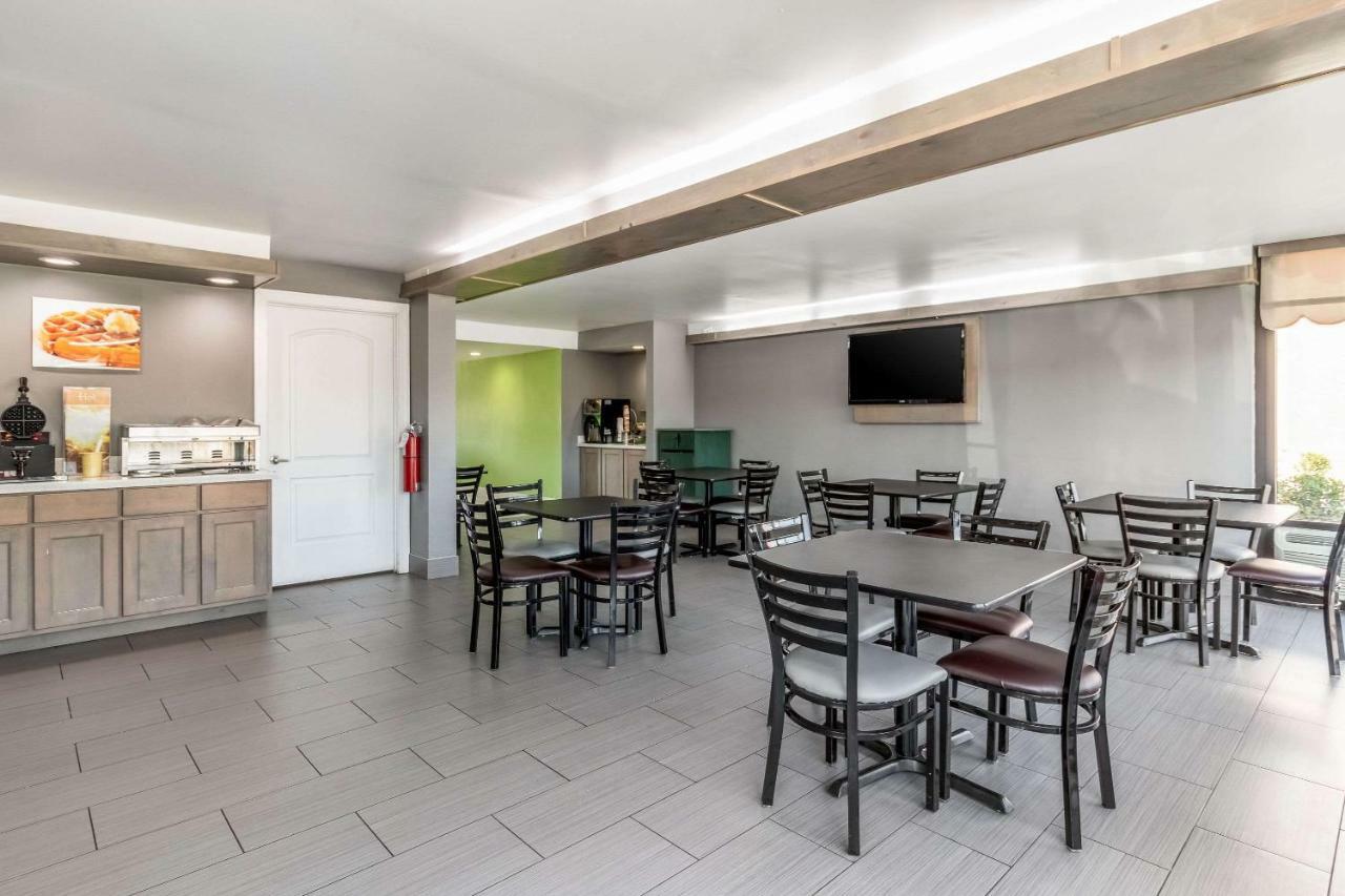 Quality Inn Franklin Bagian luar foto
