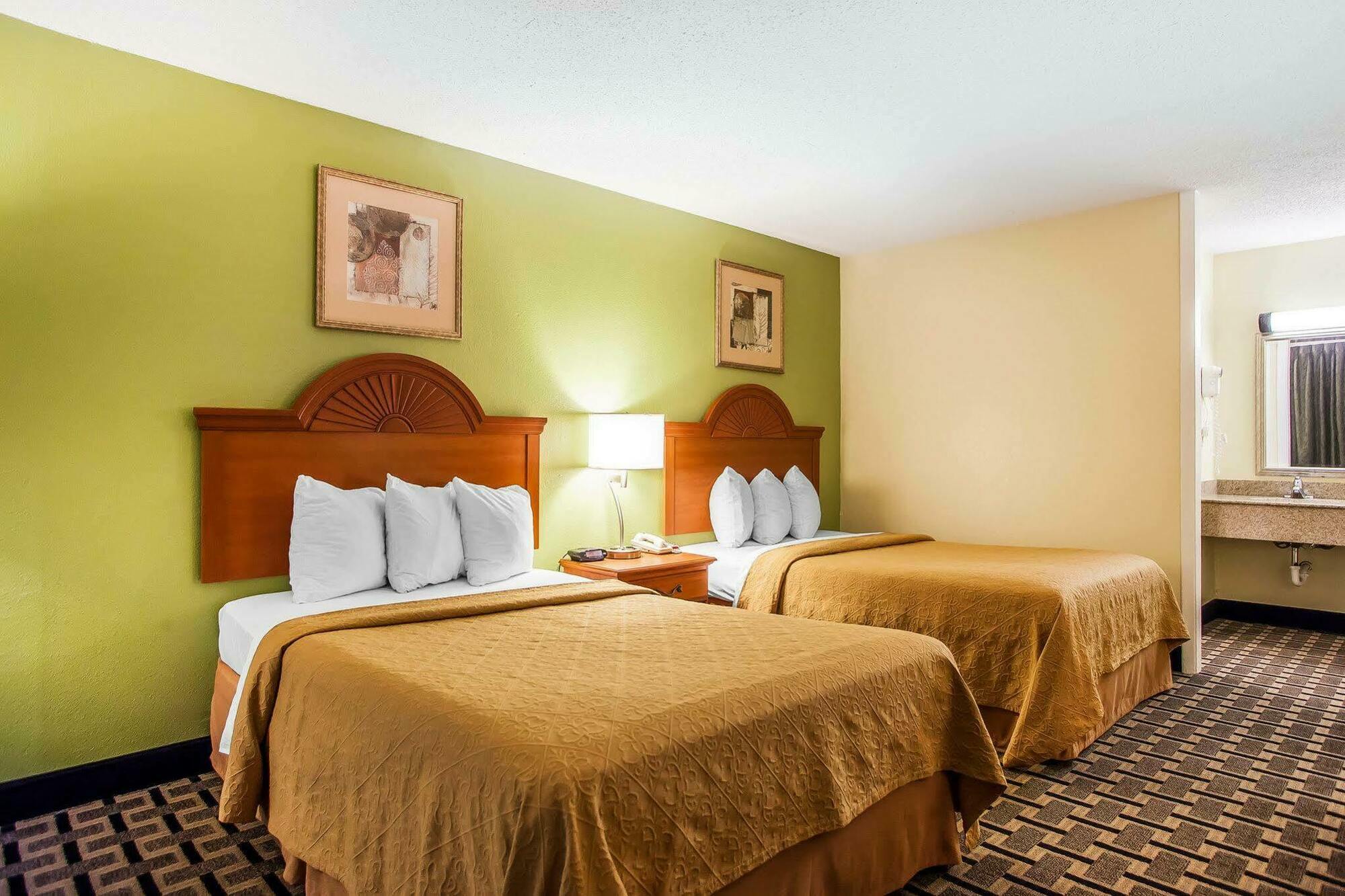 Quality Inn Franklin Bagian luar foto