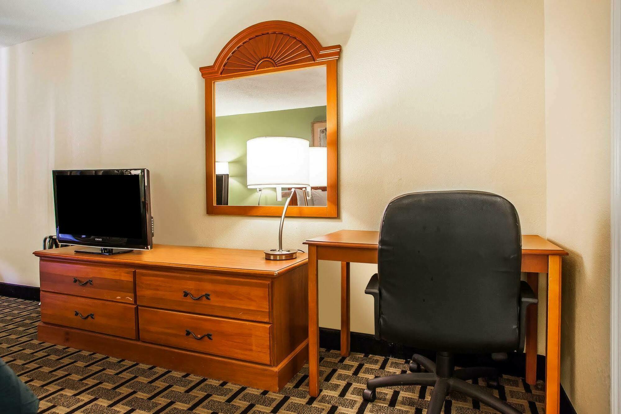 Quality Inn Franklin Bagian luar foto